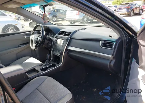 2015 Toyota Camry Se z USA, uszkodzony, nr VIN 4T1BF1FK1FU089922